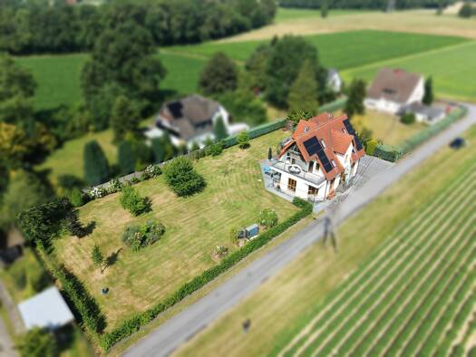 Einfamilienhaus zum Kauf 642.300 € 8 Zimmer 261,9 m² 1.651 m² Grundstück Holtkamp Brackwede 33649