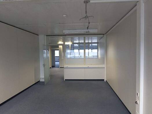 Bürofläche zur Miete 1 Zimmer 1.144 m² Bürofläche teilbar ab 557 m² Bettenhausen Kassel 34123