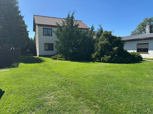 Haus zum Kauf 275.000 € 7 Zimmer 170 m² 1.200 m² Grundstück frei ab sofort Gehren Ilmenau 98694