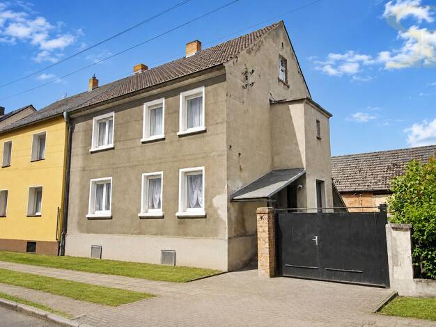 Doppelhaushälfte zum Kauf 75.000 € 6 Zimmer 145 m² 1.054 m² Grundstück Meinsdorf Dessau-Roßlau 06862