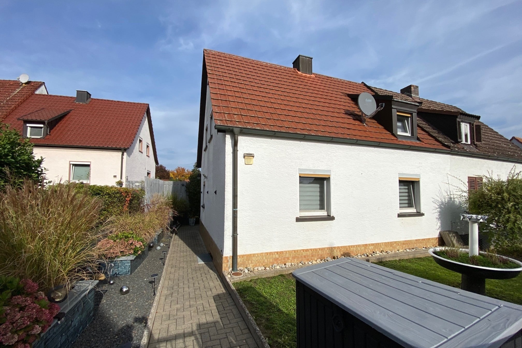 Doppelhaushälfte zum Kauf 150.000 € 2 Zimmer 85 m²<br/>Wohnfläche 319 m²<br/>Grundstück Nördlicher Stadtteil Schweinfurt 97422