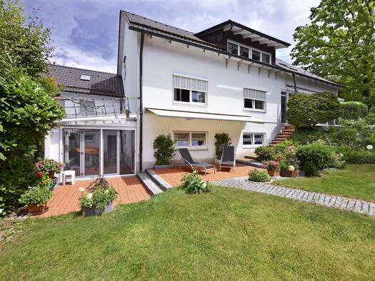 Einfamilienhaus zum Kauf 1.150.000 € 7 Zimmer 350 m² 1.085 m² Grundstück Achdorf Landshut 84036