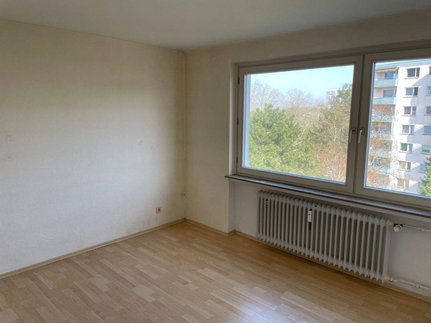 Immobilie in Eschborn - 3 Zimmer Wohnung mit tollem Ausblick - sofort frei!  - Bild 4