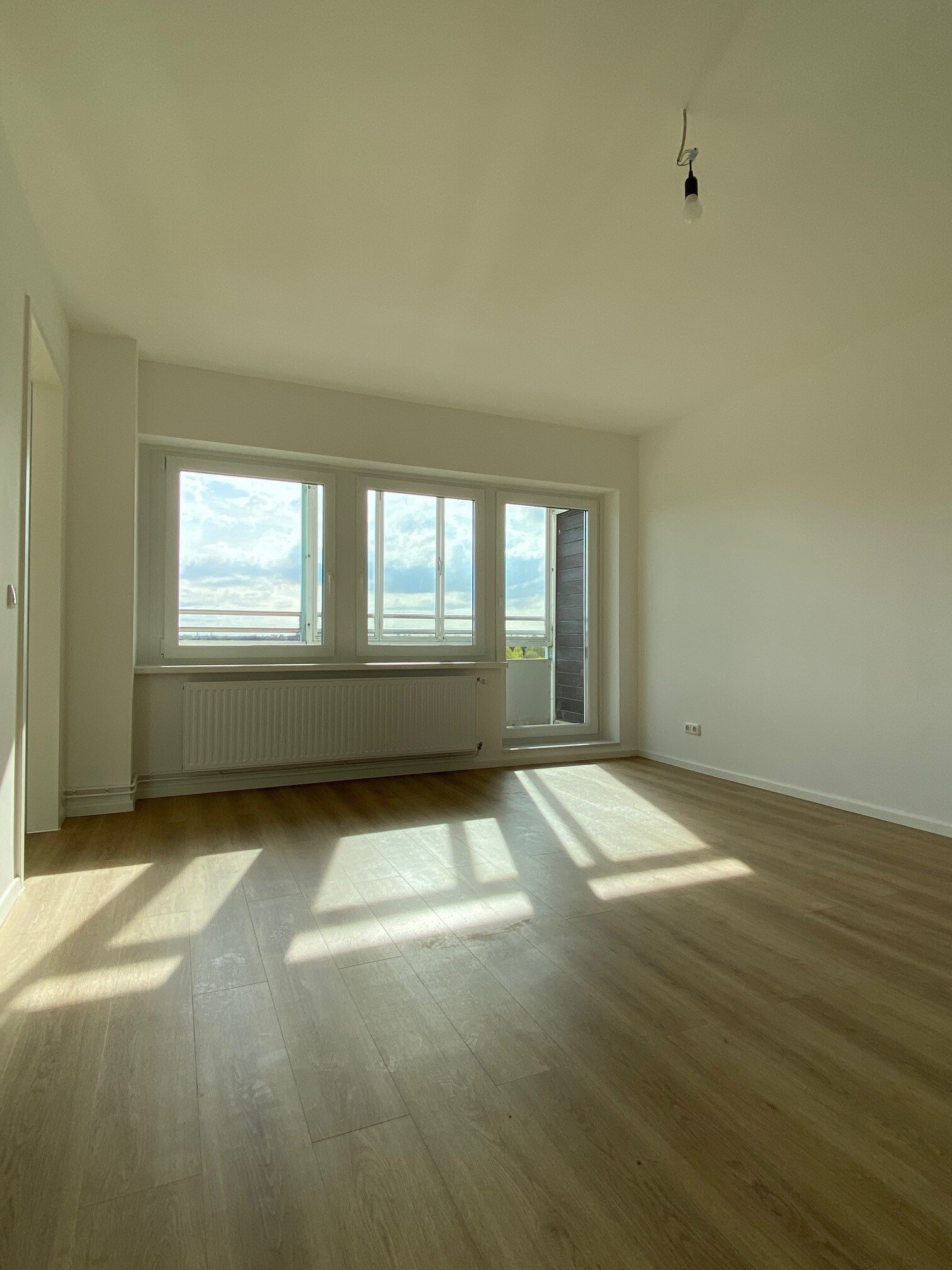 Wohnung zur Miete 420 € 1 Zimmer 30 m²<br/>Wohnfläche 6.<br/>Geschoss ab sofort<br/>Verfügbarkeit Lohkampstraße 11 Eidelstedt Hamburg 22523