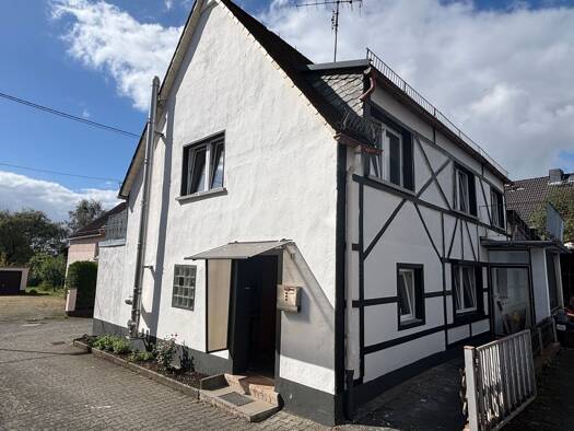 Einfamilienhaus zur Miete 950 € 5 Zimmer 120 m² frei ab sofort Westernohe 56479