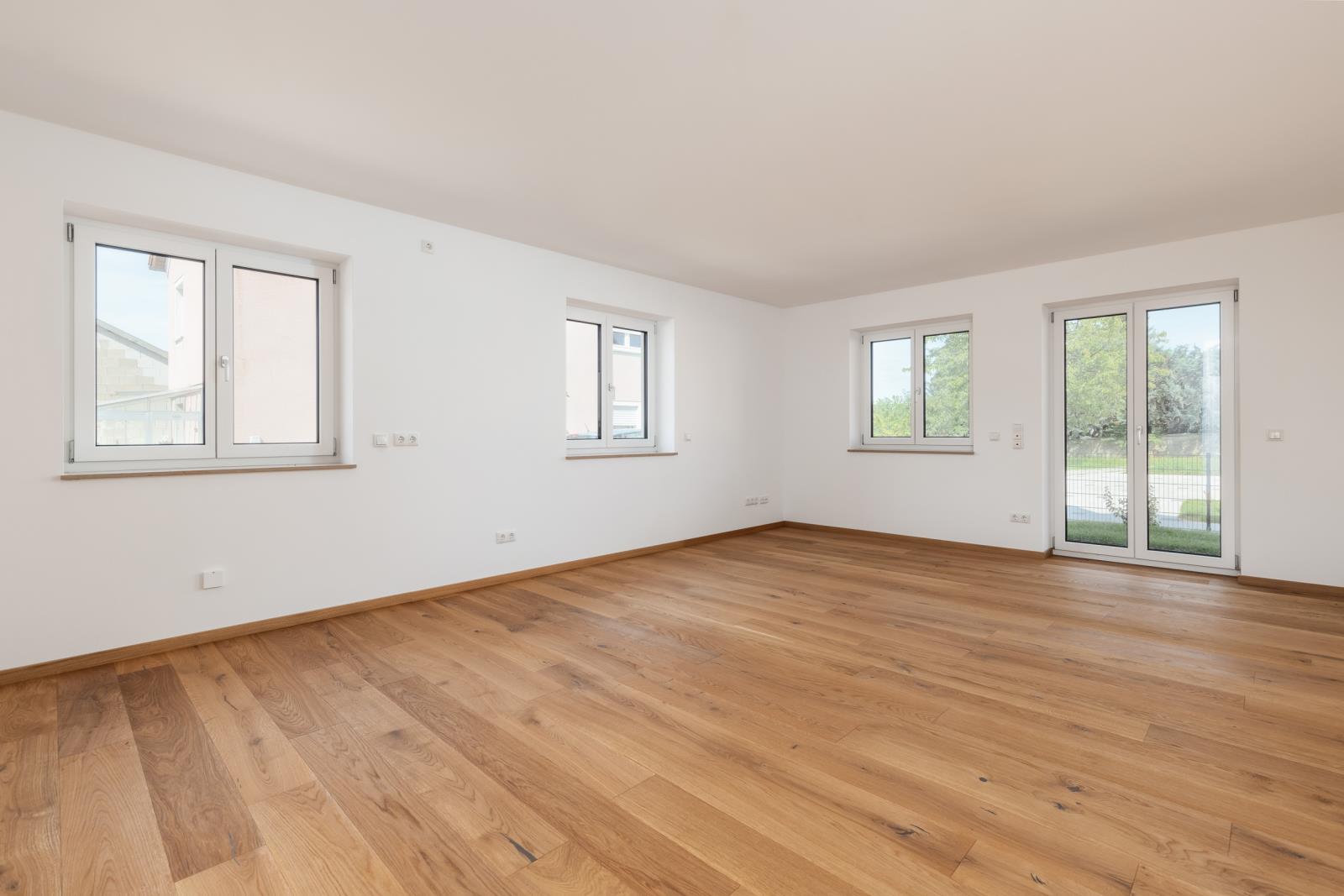 Wohnung zum Kauf provisionsfrei 280.790 € 3 Zimmer 87,4 m²<br/>Wohnfläche EG<br/>Geschoss ab sofort<br/>Verfügbarkeit Alte Schulstraße 19 Plößberg Plößberg 95703