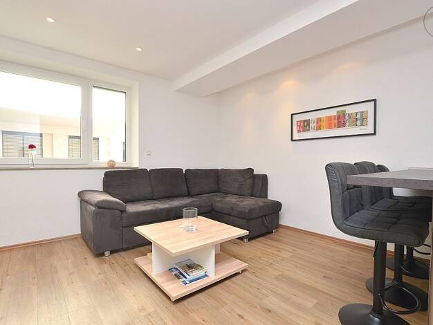 Wohnung zur Miete 1.270 € 2 Zimmer 48 m² EG frei ab 01.06.2026 Altstadt Würzburg 97070