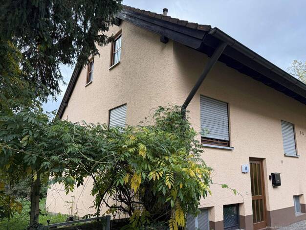 Doppelhaushälfte zum Kauf 348.000 € 7 Zimmer 121 m² 229 m² Grundstück frei ab sofort Höchstadt Höchstadt a.d.Aisch 91315