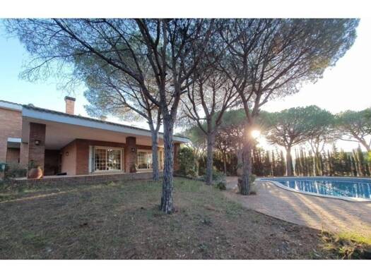 Villa zum Kauf 895.000 € 5 Zimmer 393 m² 2.000 m² Grundstück Cabrera de Mar 08349