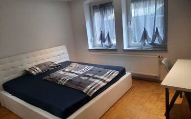 WG-Zimmer zur Miete Wohnen auf Zeit 640 € 21 m² frei ab 06.06.2025 Seyfferstraße 0 Vogelsang Stuttgart West 70193