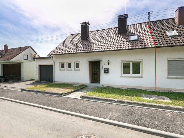 Doppelhaushälfte zum Kauf 315.000 € 6 Zimmer 104,8 m² 313 m² Grundstück Rottenacker Rottenacker 89616