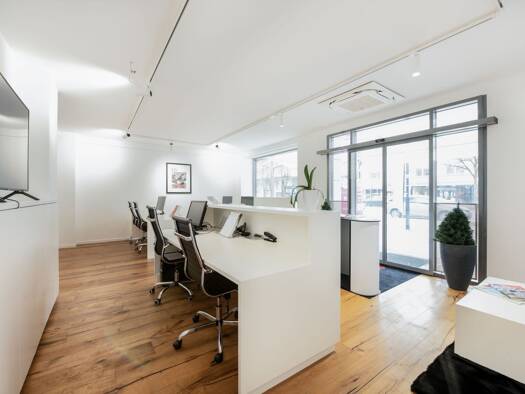 Laden zur Miete provisionsfrei 1.600 € 3 Zimmer 90 m² Verkaufsfläche Marktler Straße 34 Burghausen Burghausen 84489