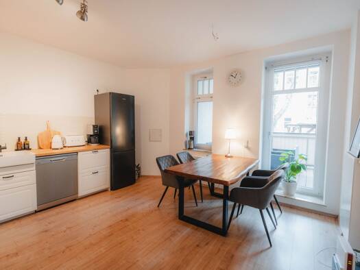 Wohnung zur Miete 2.800 € 3 Zimmer 103 m² Geschoss EG/1 frei ab 19.09.2026 Anger-Crottendorf Leipzig 04318