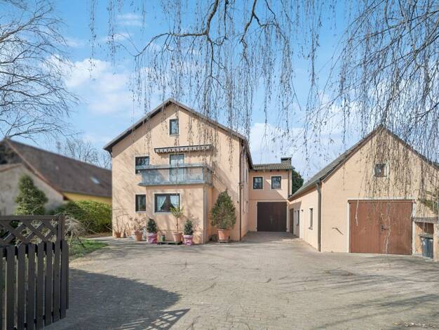 Mehrfamilienhaus zum Kauf 1.070.000 € 6 Zimmer 207 m² 860 m² Grundstück Hallbergmoos 85399