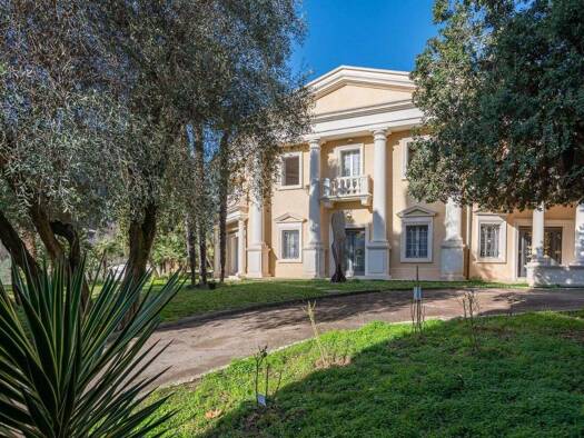 Haus zum Kauf 11.600.000 € 857 m² 19.000 m² Grundstück Menton 06500