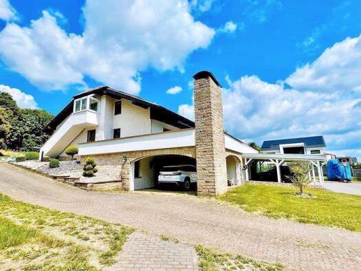 Land-/Forstwirtschaft zum Kauf 995.000 € 330 m² 28.109 m² Grundstück Hosenfeld 36154