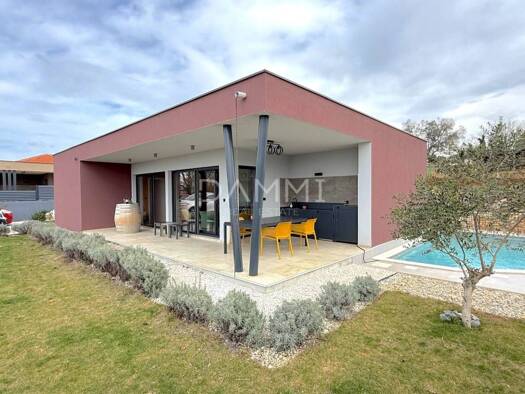 Einfamilienhaus zum Kauf - Erstbezug 470.000 € 3 Zimmer 102 m² Tinjan 52448