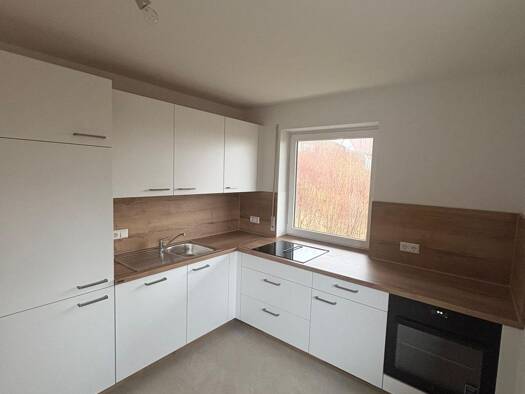 Terrassenwohnung zur Miete 950 € 3 Zimmer 87 m² Geschoss -1/3 frei ab sofort Wittlingen Bad Urach 72574