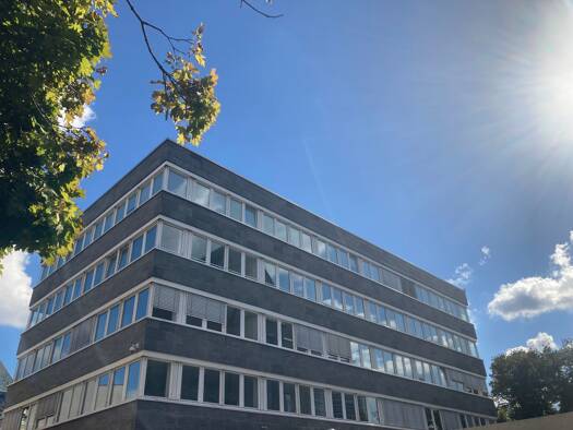 Büro zur Miete provisionsfrei 9.900 € 27 Zimmer 965,9 m² Bürofläche teilbar von 466,2 m² bis 499,8 m² Innenstadt Braunschweig 38100