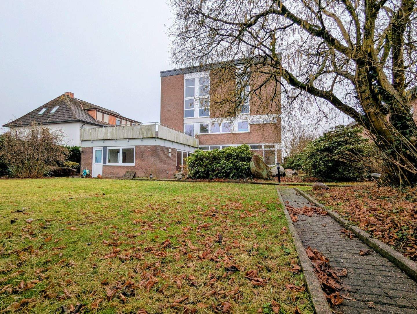 Immobilie in Oyten - Wohn-Geschäftshaus - alte Eichenapotheke - zentral in OYTEN - Bild 2