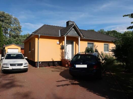 Haus zum Kauf 219.000 € 5 Zimmer 120 m² 1.246 m² Grundstück frei ab sofort Warmsen 31606