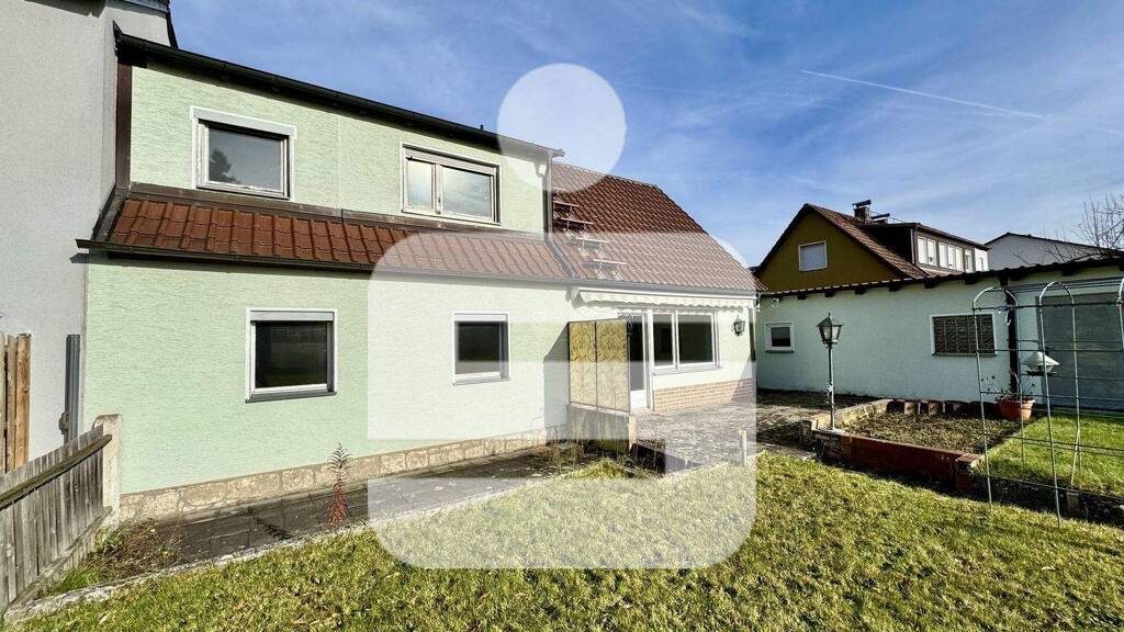 Doppelhaushälfte zum Kauf 248.000 € 4 Zimmer 111 m² 690 m² Grundstück Amberg 92224