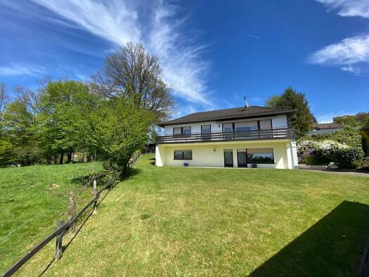 Einfamilienhaus zum Kauf 220.000 € 6 Zimmer 198 m² 741 m² Grundstück frei ab 01.10.2026 Hülsenweg 30 Hülsenbusch Gummersbach 51647