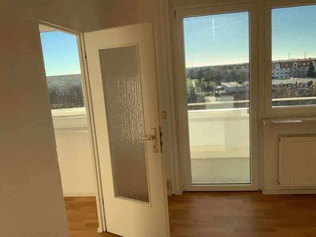 Wohnung zur Miete 425 € 2 Zimmer 68,1 m² 5. Geschoss frei ab 01.04.2026 Breisgaustr. 79 Grünau-Mitte Leipzig 04209