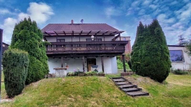 Einfamilienhaus zum Kauf 250.000 € 5 Zimmer 115 m²<br/>Wohnfläche 999 m²<br/>Grundstück Ellefeld 08236