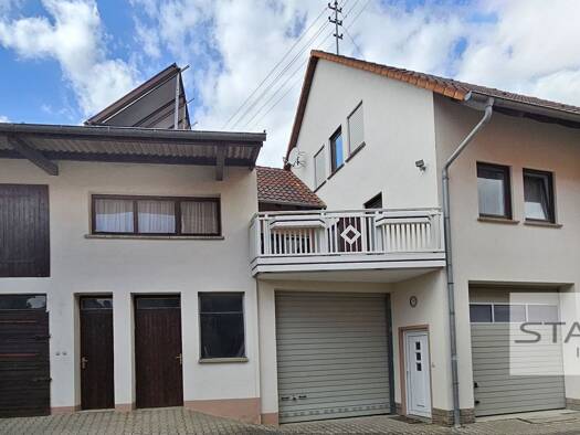 Mehrfamilienhaus zum Kauf 495.000 € 10 Zimmer 176 m² 1.132 m² Grundstück frei ab sofort Ringstraße 11 Oberwittighausen Wittighausen 97957