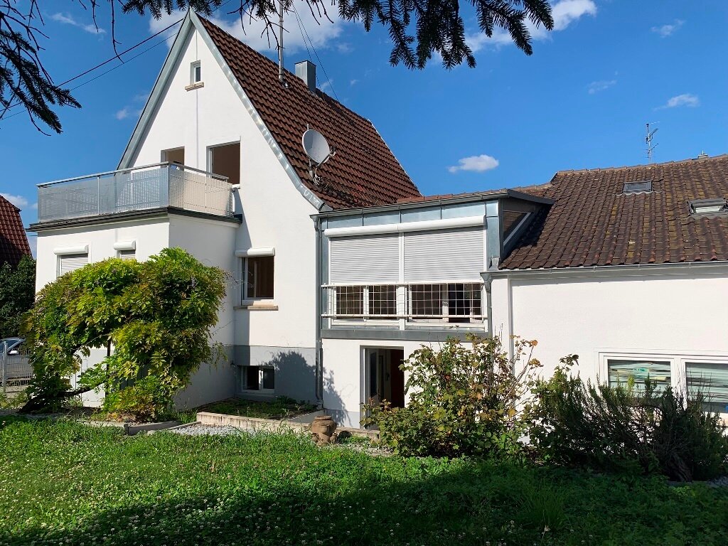 Einfamilienhaus zum Kauf 550.000 € 8 Zimmer 147 m²<br/>Wohnfläche 417 m²<br/>Grundstück Hegnach Waiblingen 71334