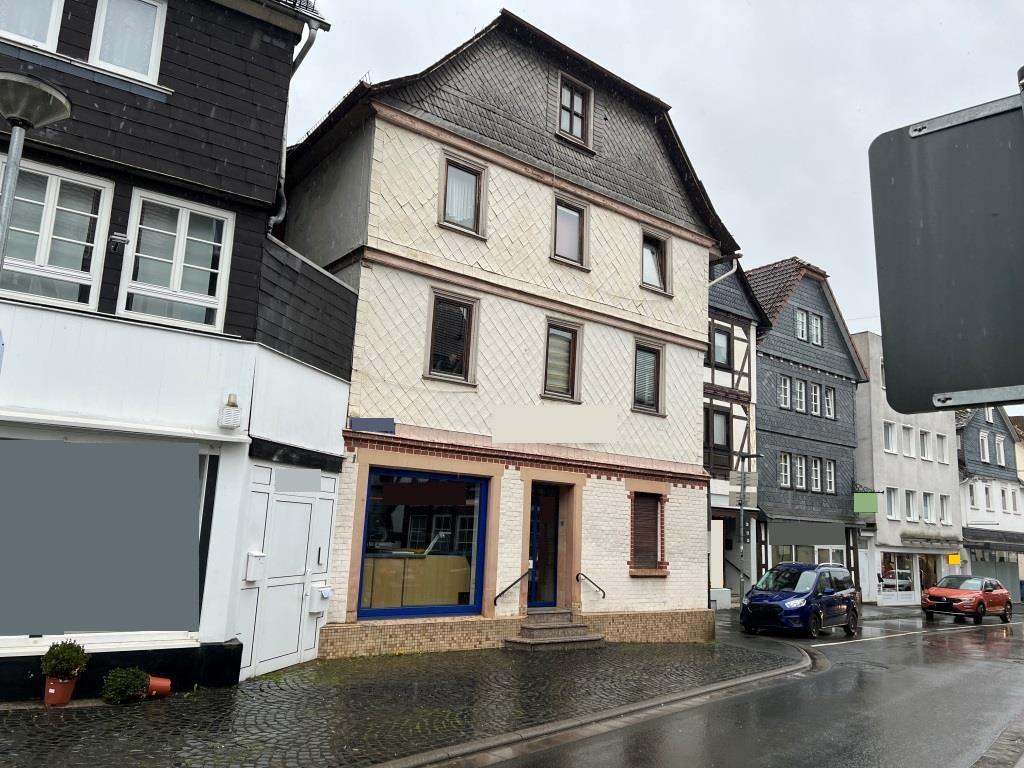 Mehrfamilienhaus zum Kauf 99.000 € 7 Zimmer 120 m²<br/>Wohnfläche 181 m²<br/>Grundstück Biedenkopf Biedenkopf 35216