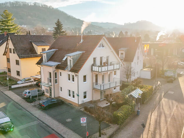 Einfamilienhaus zur Miete 2.500 € 9 Zimmer 222 m² 300 m² Grundstück Bensheim 64625