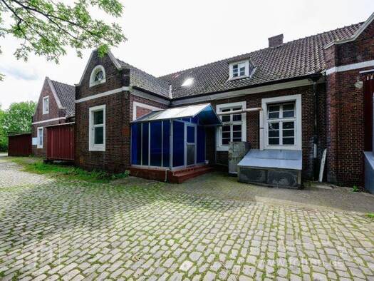 Haus zum Kauf 149.500 € 1 Zimmer 480 m² 2.396 m² Grundstück Ihrhove Westoverledingen 26810