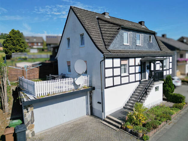 Einfamilienhaus zum Kauf 163.000 € 6 Zimmer 146 m² Schmallenberg Schmallenberg-Gleidorf 57392