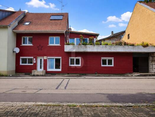 Einfamilienhaus zum Kauf 310.000 € 6 Zimmer 240 m² 329 m² Grundstück Geißlingen Klettgau 79771