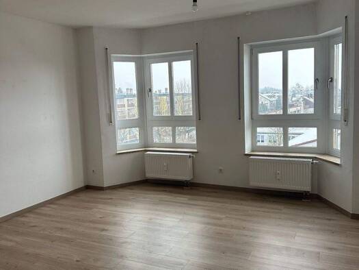 Studio zur Miete 425 € 1 Zimmer 38,3 m² 3. Geschoss frei ab sofort Max Plank Str. Kagers Straubing 94315