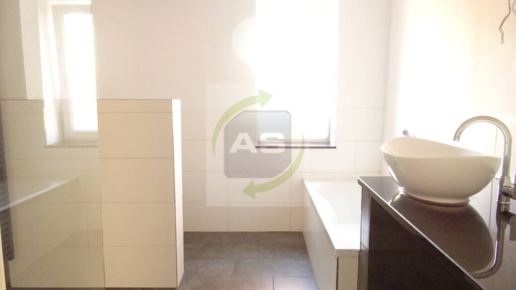 Wohnung zur Miete 595 € 3 Zimmer 82 m² EG frei ab 01.06.2026 Hauptstraße 20 Oberschindmaas Dennheritz 08393