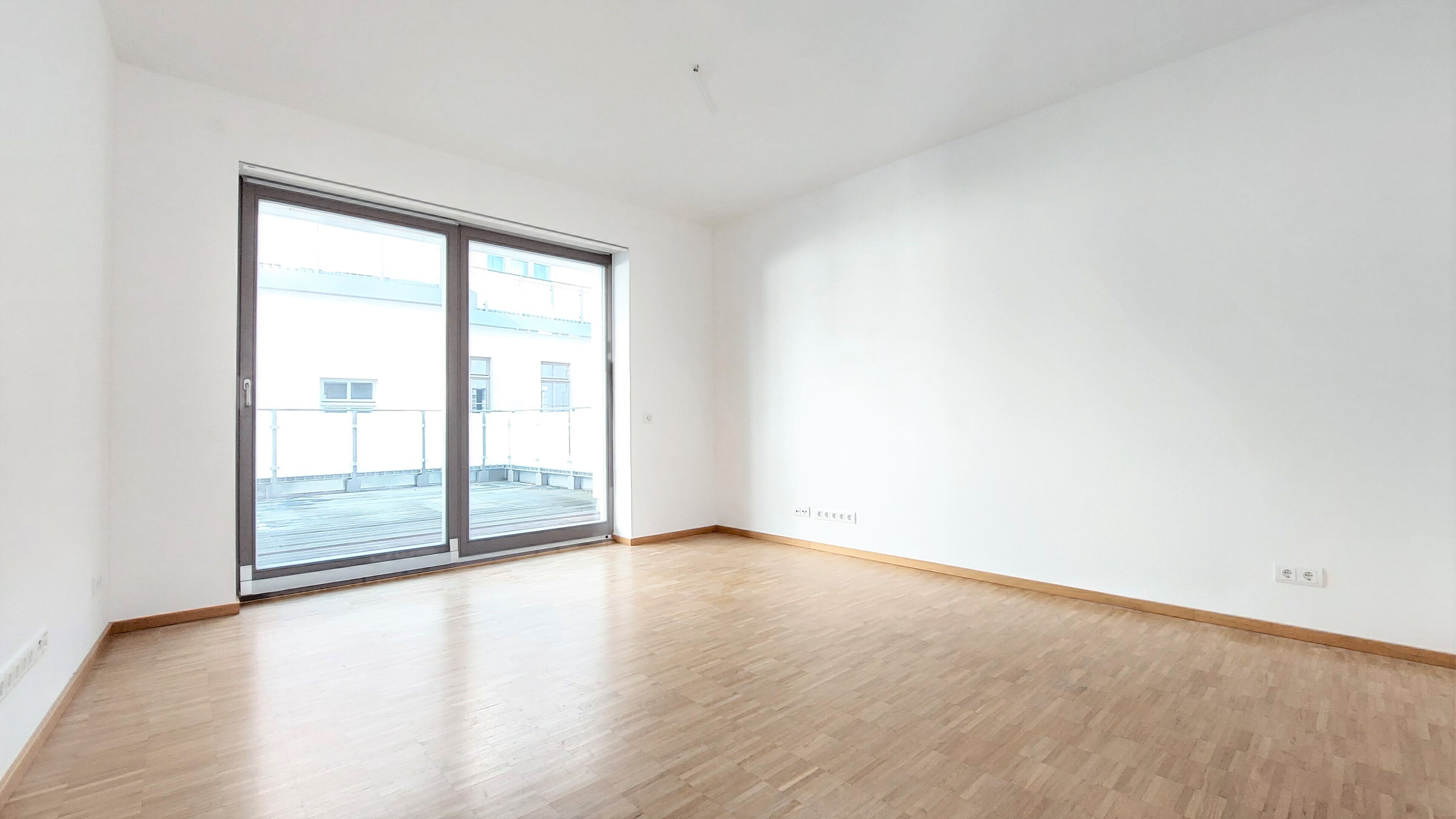 Wohnung zur Miete 1.385 € 3 Zimmer 86,6 m²<br/>Wohnfläche 3.<br/>Geschoss 01.02.2025<br/>Verfügbarkeit Galeriestraße 22 Innere Altstadt-Ost Dresden 01067