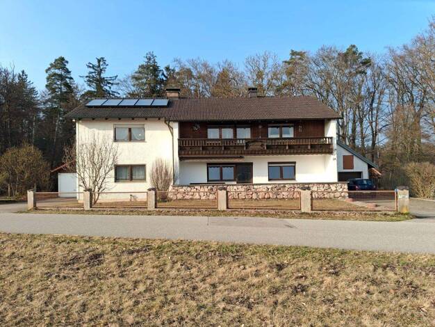 Mehrfamilienhaus zum Kauf provisionsfrei 659.000 € 11 Zimmer 250 m² 2.300 m² Grundstück Emmerting 84547