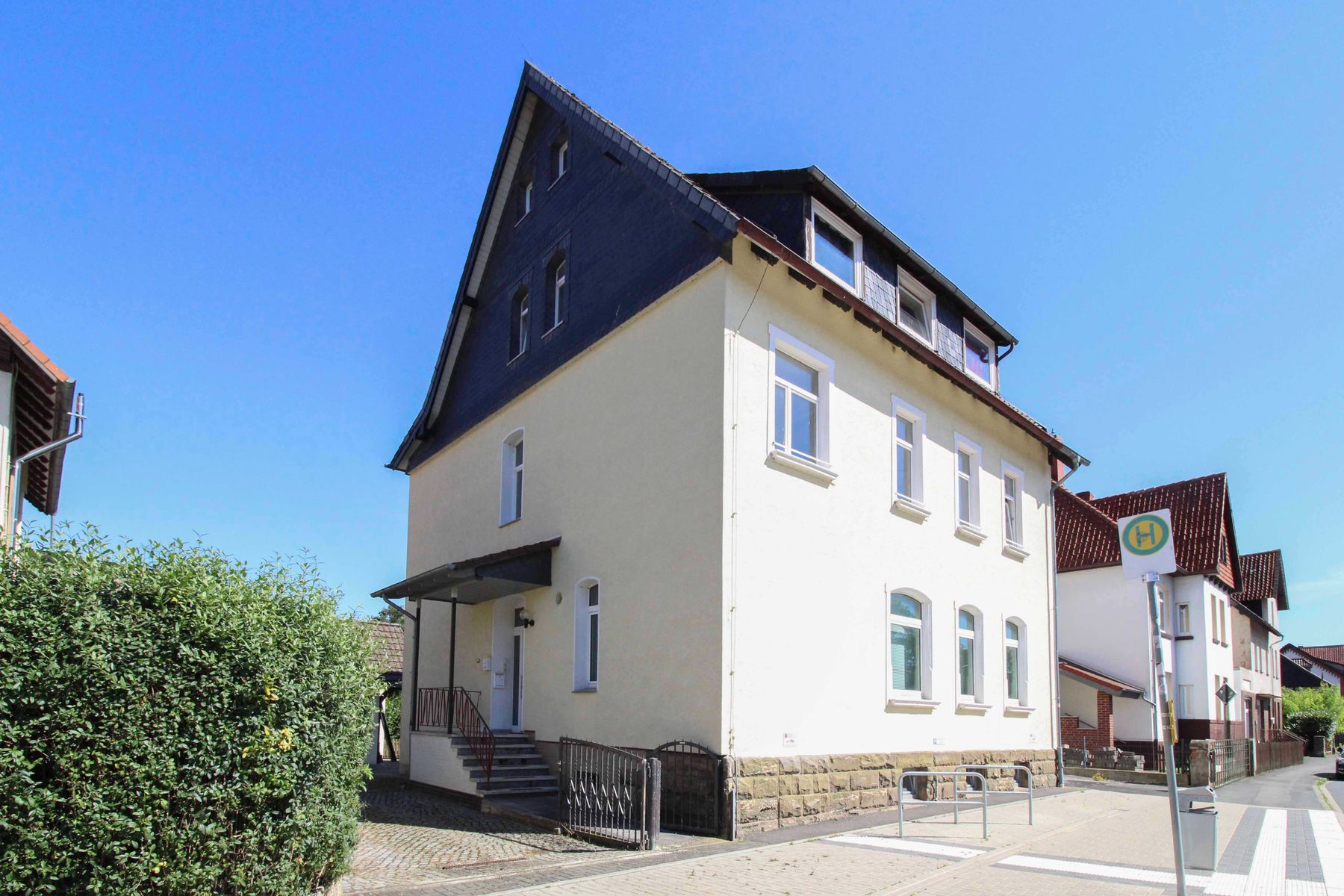 Mehrfamilienhaus zum Kauf 249.000 € 9 Zimmer 288,2 m²<br/>Wohnfläche 939,3 m²<br/>Grundstück Großrhüden Seesen 38723