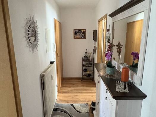 Wohnung zum Kauf 48.500 € 2 Zimmer 63 m² 1. Geschoss Leubnitz Werdau 08412