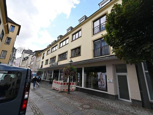 Bürogebäude zum Kauf 945.000 € 28 Zimmer Mayen 56727