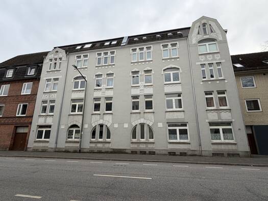 Mehrfamilienhaus zum Kauf als Kapitalanlage geeignet 870.000 € 739 m² 451 m² Grundstück Innenstadt Stadtmitte 24534
