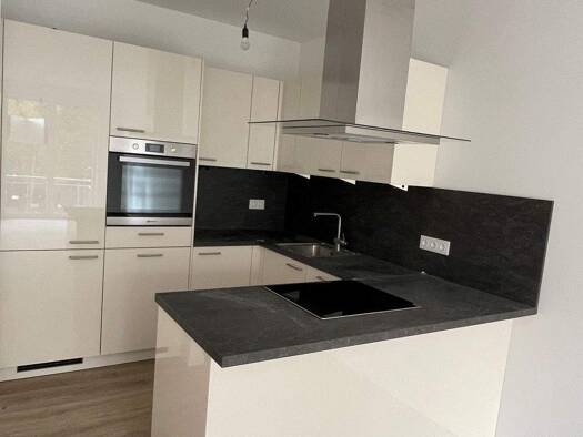 Wohnung zur Miete - Erstbezug 1.264 € 3 Zimmer 79 m² 2. Geschoss frei ab 01.01.2026 Am Teich 12-15 Innenstadt Neumünster 24534