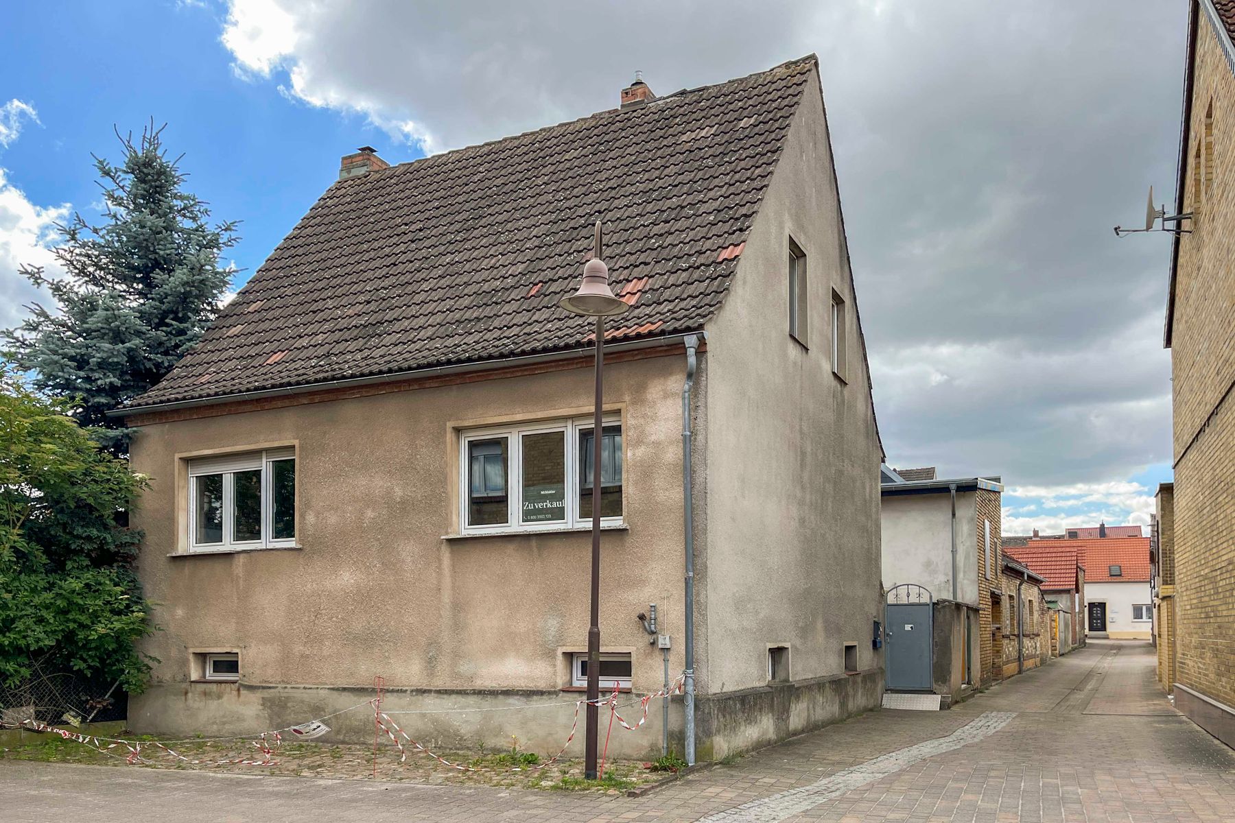 Einfamilienhaus zum Kauf 60.000 € 5 Zimmer 112,7 m²<br/>Wohnfläche 204,1 m²<br/>Grundstück Zahna Zahna-Elster 06895