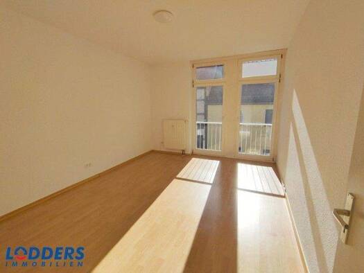 Wohnung zur Miete 545 € 3 Zimmer 72,7 m² 1. Geschoss frei ab sofort Stendal 39576