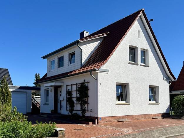 Einfamilienhaus zum Kauf 235.000 € 4 Zimmer 110 m² 681 m² Grundstück frei ab 01.10.2027 Sulingen Sulingen 27232