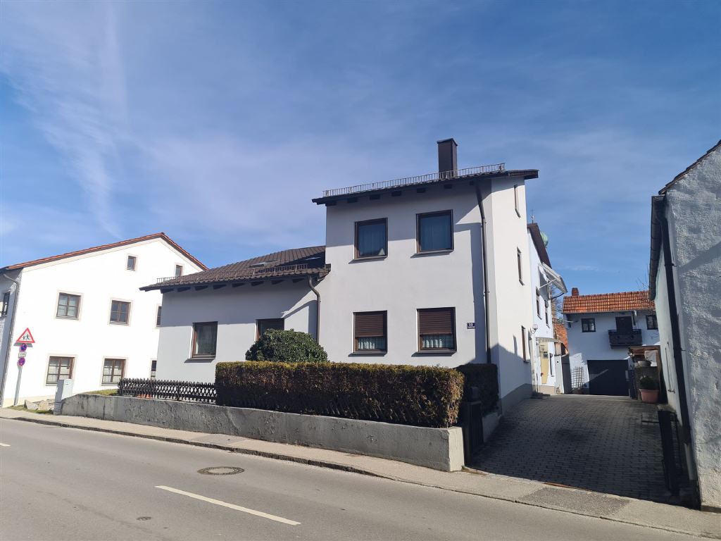 Stadthaus zum Kauf 249.000 € 5 Zimmer 120 m²<br/>Wohnfläche 180 m²<br/>Grundstück Vilsbiburg Vilsbiburg 84137