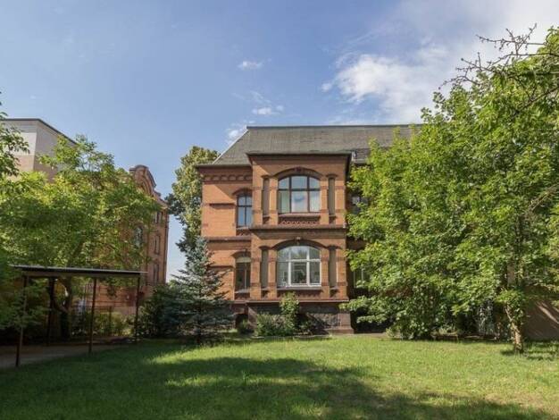 Villa zum Kauf provisionsfrei 469.000 € 12 Zimmer 490 m² 1.776 m² Grundstück frei ab sofort Sorauer Straße 39 Forst-Stadt Forst (Lausitz) 03149
